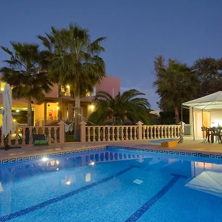 Ruly Villa